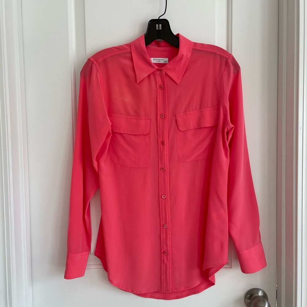 New Equipment Slim Signature long sleeve Silk Blouse in watermelon Pink XS